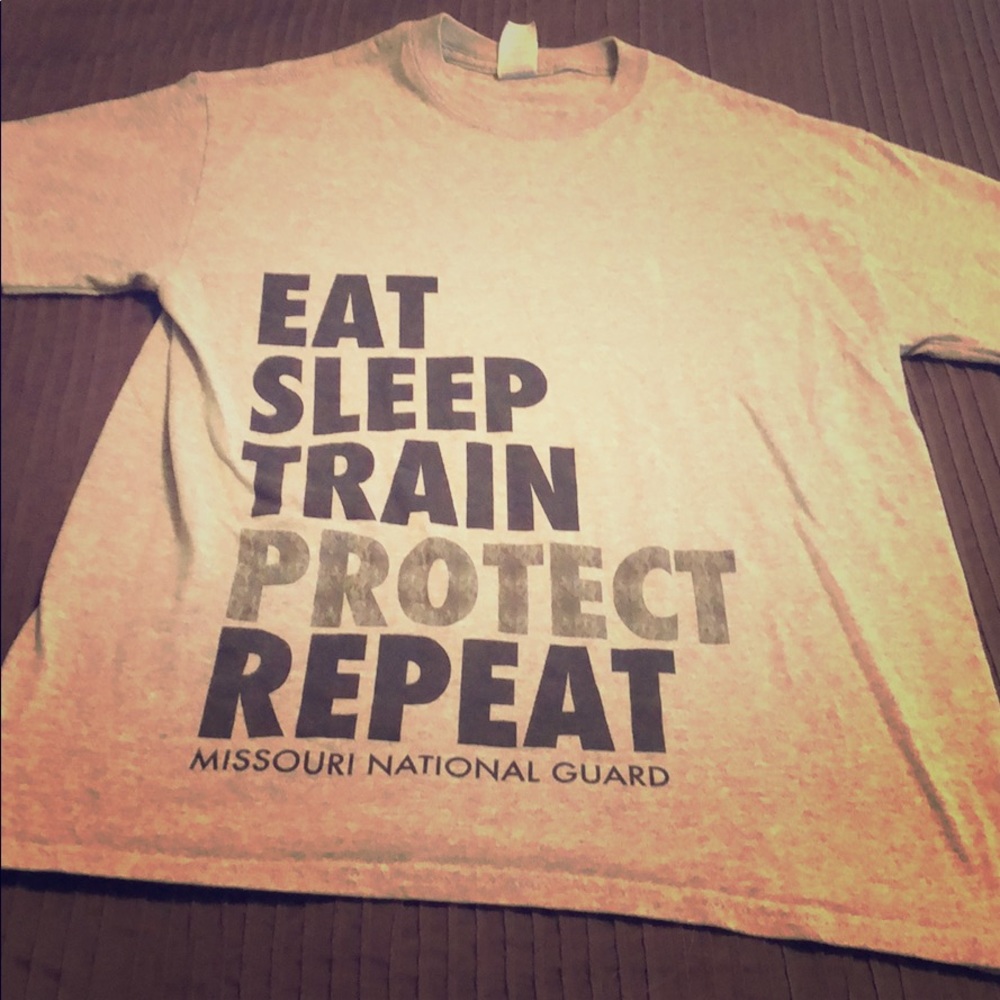 MO National Guard short sleeve shirt